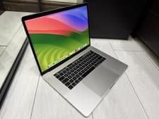 MacBook Pro 15" (2018, Intel)