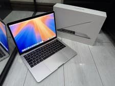 MacBook Pro 13" (2019, Intel)