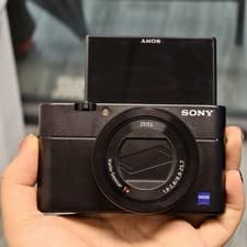 Sony Cyber-shot RX100 V