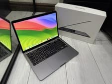 MacBook Pro 13" (2020, Intel)