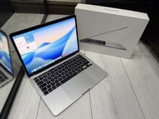 MacBook Pro 13" (2020, Intel)