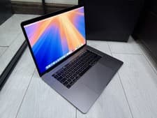 MacBook Pro 15" (2019, Intel)