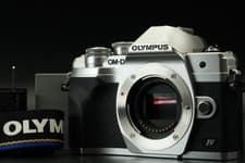 Olympus OM-D E-M10 Mark IV