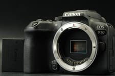 Canon EOS R10
