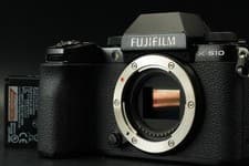 Fujifilm X-S10