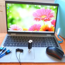 Latitude 5530