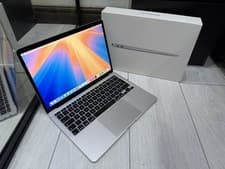 MacBook Air 13" (2020, Intel)